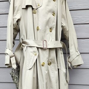 Burberry Trench Coat XXL